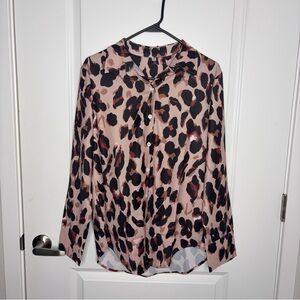 Woman Leopard Print Button-Up Blouse